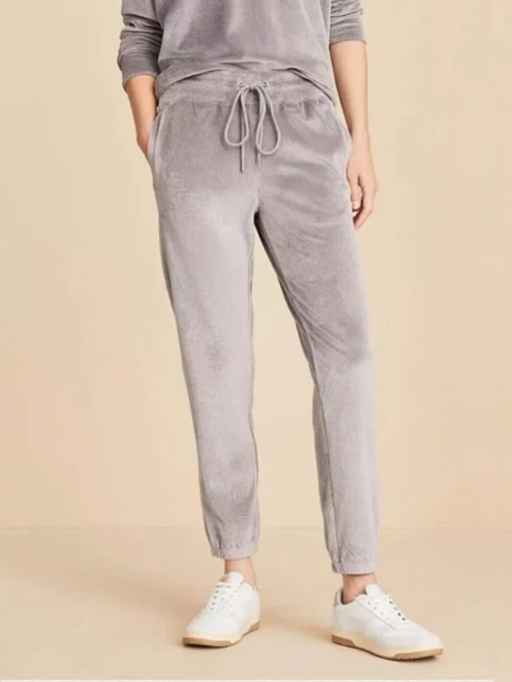NWT Lou & Grey Crushed Velour Sweatpants Joggers Grey Women’s Size Large